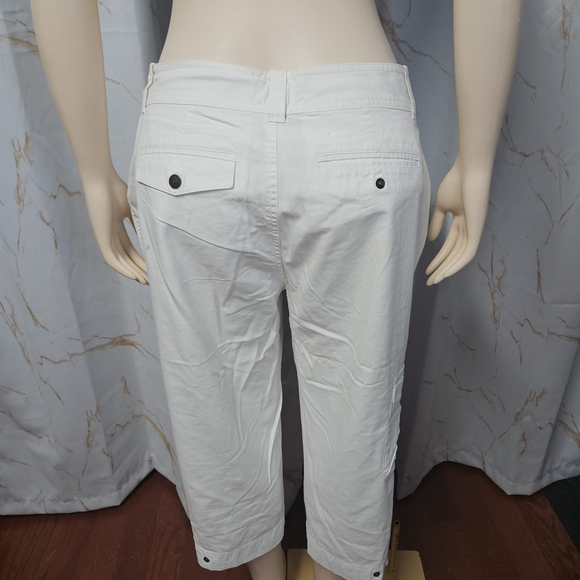 Ralph Lauren Cream Capris Lightweight Resort Style - Picture 2 of 6